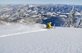 Bestens präparierte Pisten auf der Gemeindealpe, © Bergbahnen Mitterbach/Lindmoser